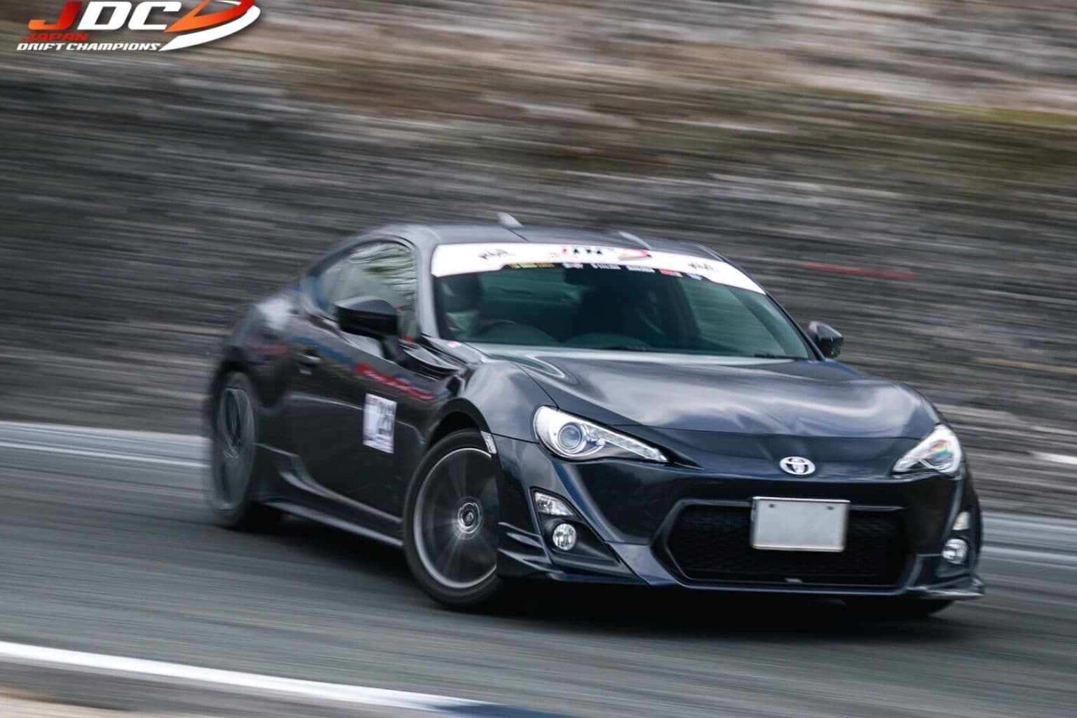 岡山　エージェント　中古車　８６