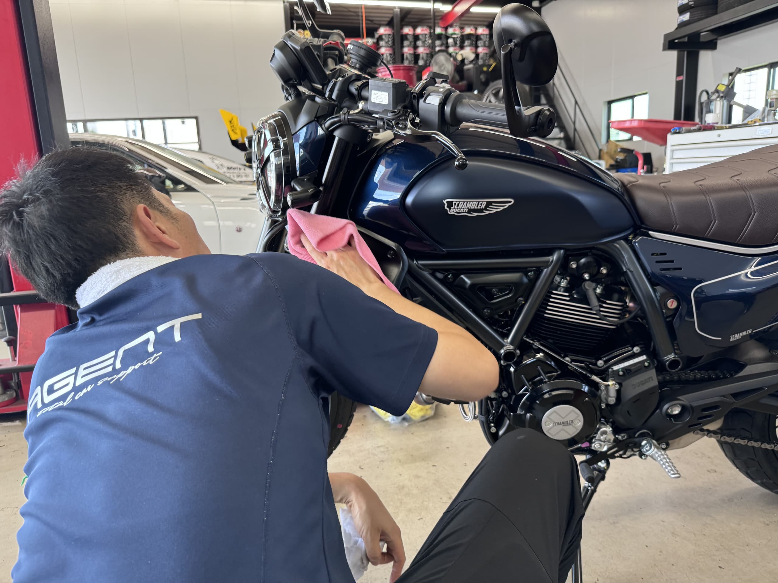 岡山　エージェント　中古車　８６　コーティング