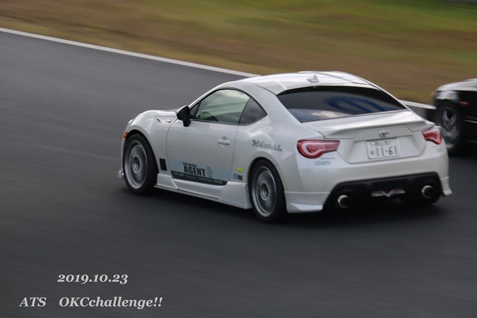 ８６をお探しなら岡山のエージェントに！８６の在庫車多数！新車・中古車販売・買取何でもお任せ下さい