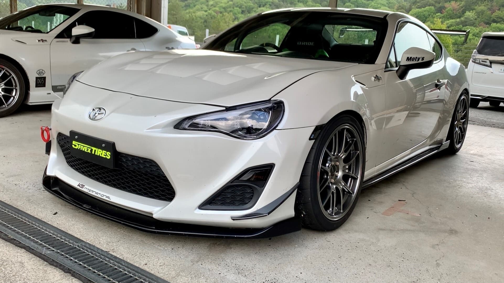 ８６をお探しなら岡山のエージェントに！８６の在庫車多数！新車・中古車販売・買取何でもお任せ下さい