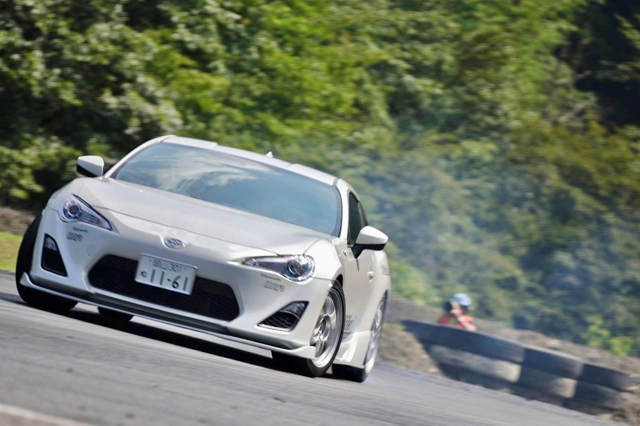 ８６をお探しなら岡山のエージェントに！新車・中古車販売・買取何でもお任せ下さい